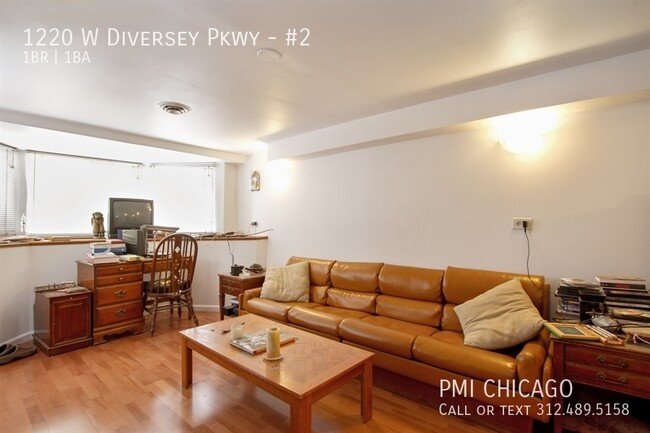 Building Photo - 1220 W Diversey Pkwy