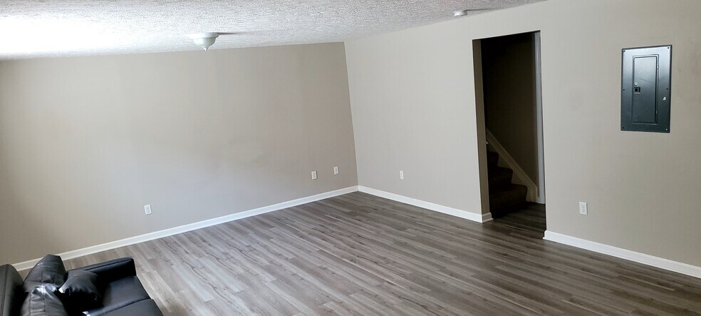 Building Photo - 770 Mystic Pointe Dr