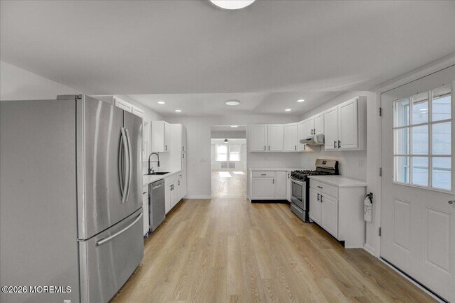 Building Photo - 201 Gatzmer Ave