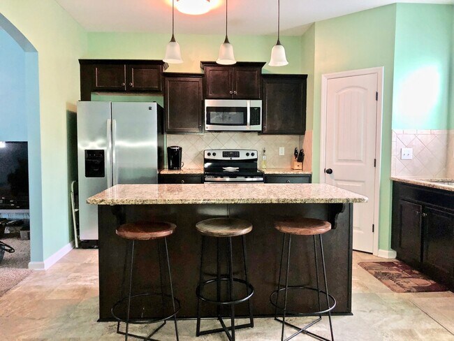 Building Photo - 4 Bedroom, 2.5 Bath in Trotters Bluff in Harnett County Close to Bragg!