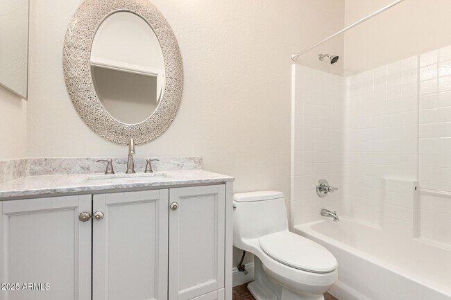 Building Photo - 1444 E Baker Dr