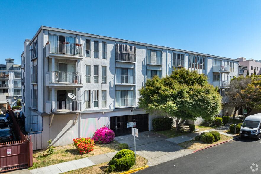 Primary Photo - Berkeley Park Apartments