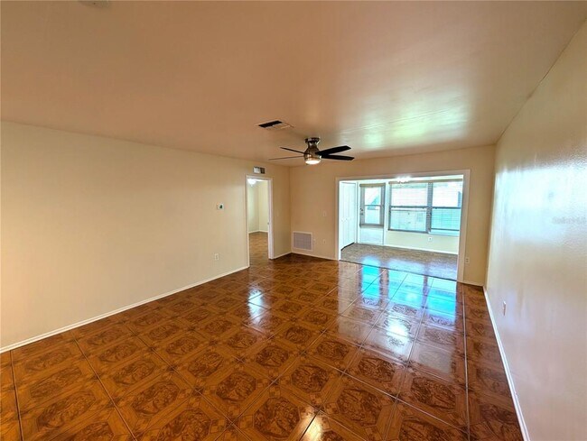 Building Photo - 2275 Alden Ln