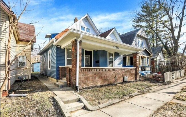 Primary Photo - 1745 S Talbott St