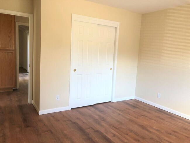 Building Photo - 3/2 home in Lake Wildwood Gated Community, Penn Valley, CA 95946