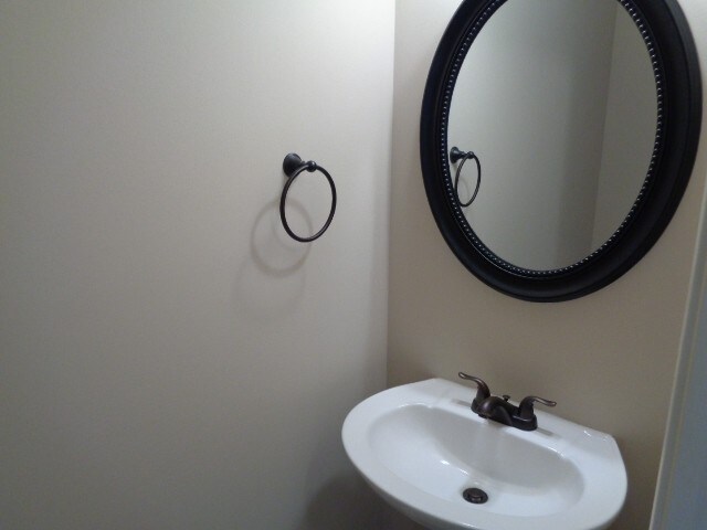 Building Photo - 10185 Sorrento Pl