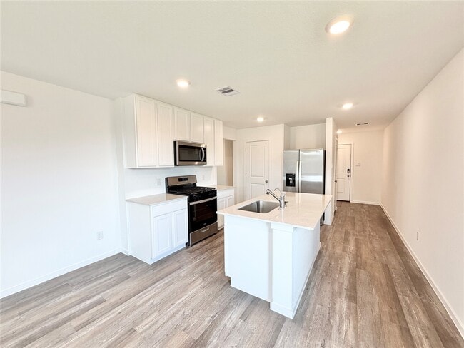 Building Photo - 40839 Hawthorne Glades St
