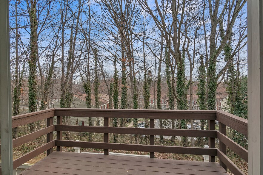 Building Photo - 1933 Belmont Ridge Ct