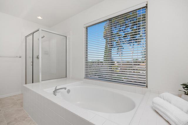 Building Photo - 1922 Sunlight Ct