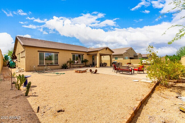 Building Photo - 17826 W Gold Poppy Way