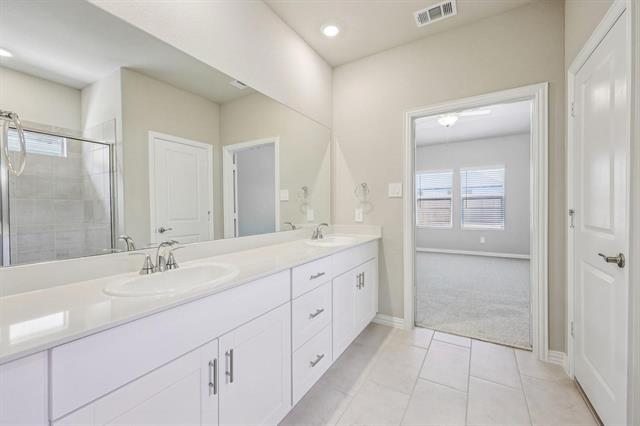 Building Photo - 606 Tidal Dr