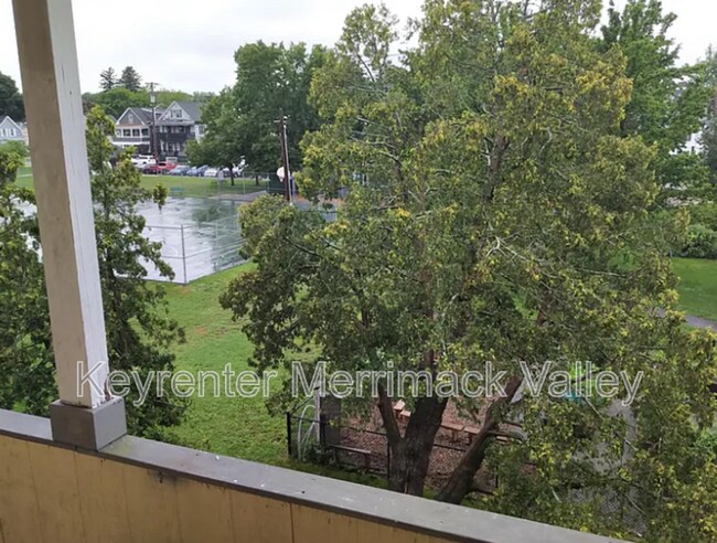 Building Photo - 5 Ellis Ave