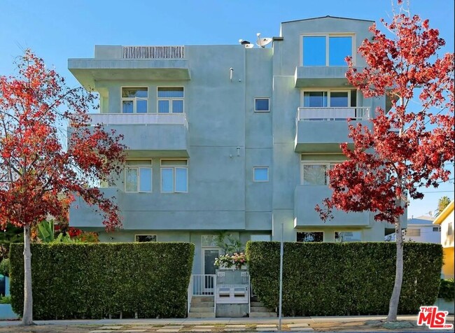 Primary Photo - 403 Idaho Ave
