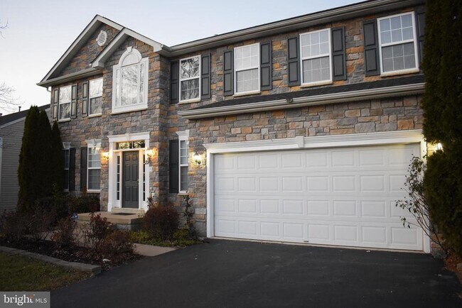 Building Photo - 29 Snow Dr