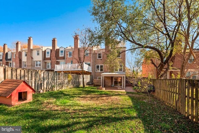 Building Photo - 1028 N Pelham St