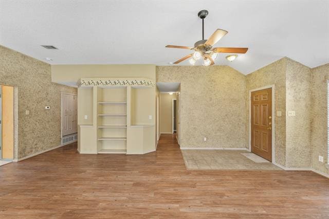 Building Photo - 2305 Valley Creek Dr
