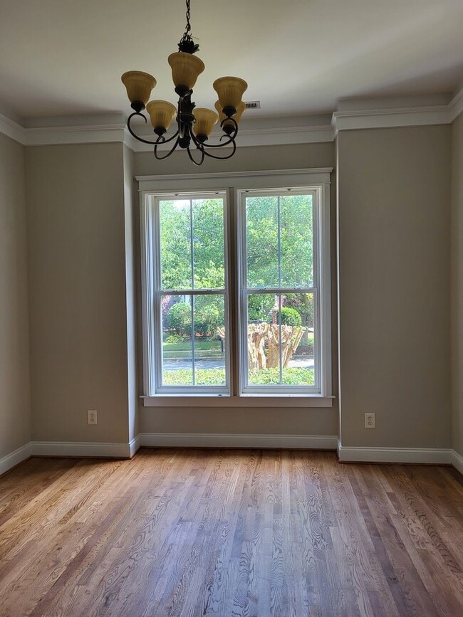 Building Photo - 3 bedroom home in Birkdale