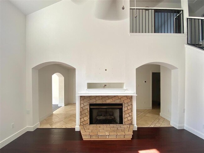 Building Photo - 2601 Greenlee Dr