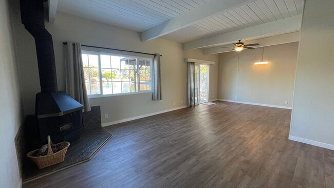 Building Photo - 1213 Otis Dr