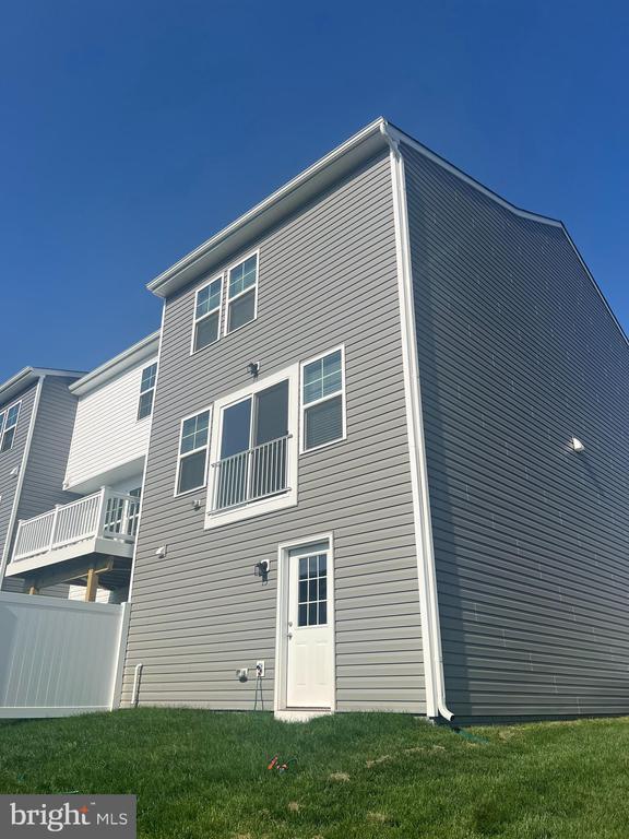 Building Photo - 250 Clifton Mnr