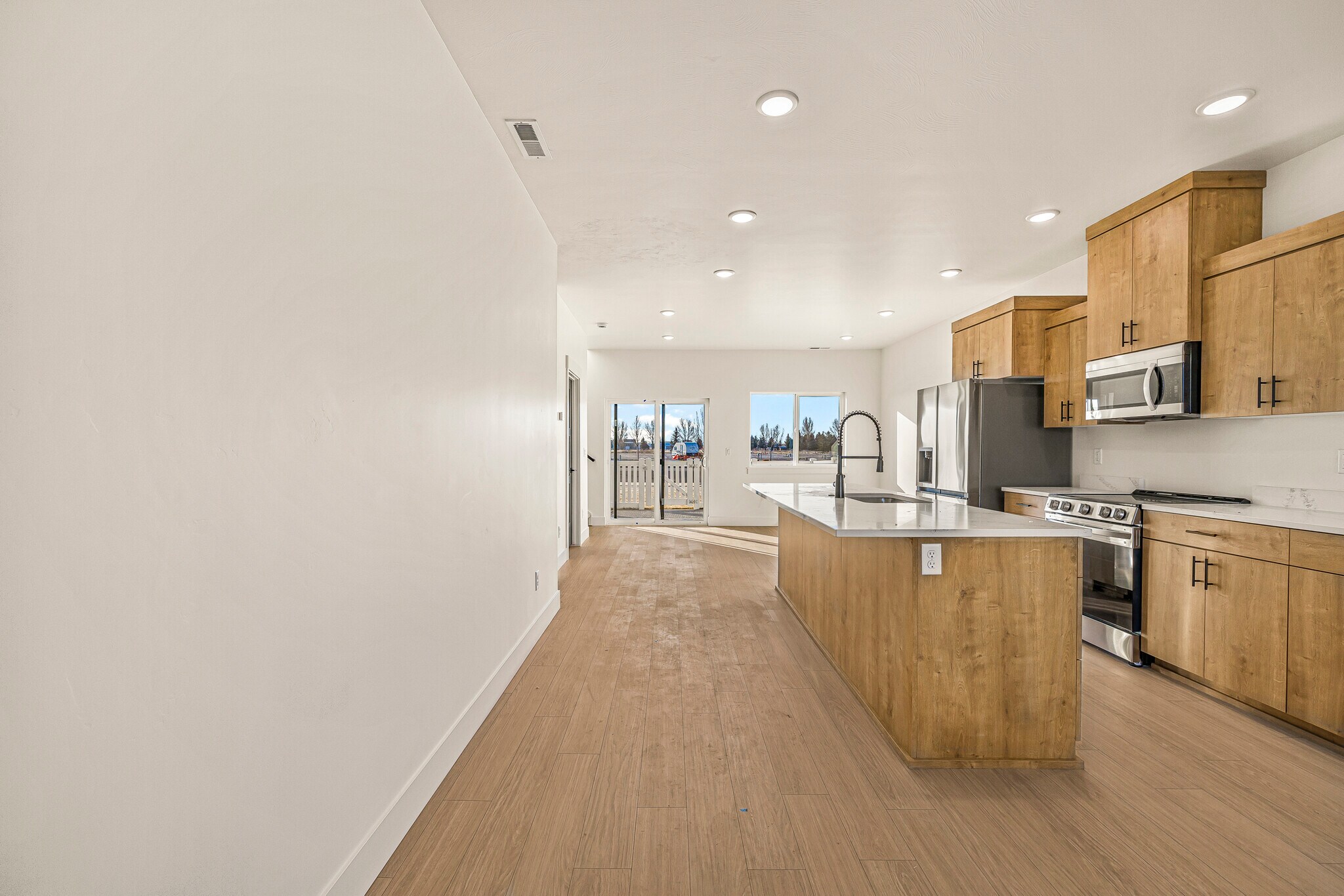 Building Photo - 2147 Pebble Brook Ct