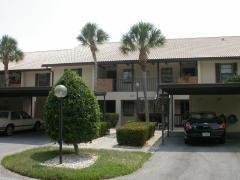 Building Photo - Venice, FL Mission Lakes 2BR/2BA Condo Located Just Off-Island