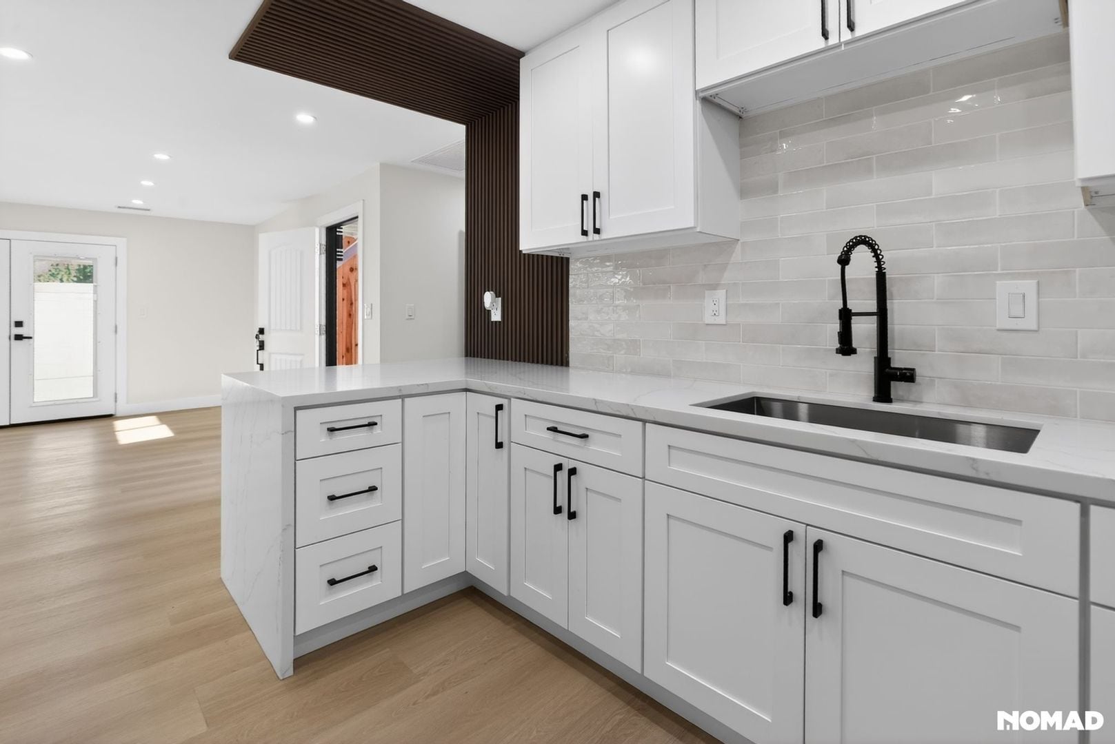 Building Photo - 212 E Florence Ave