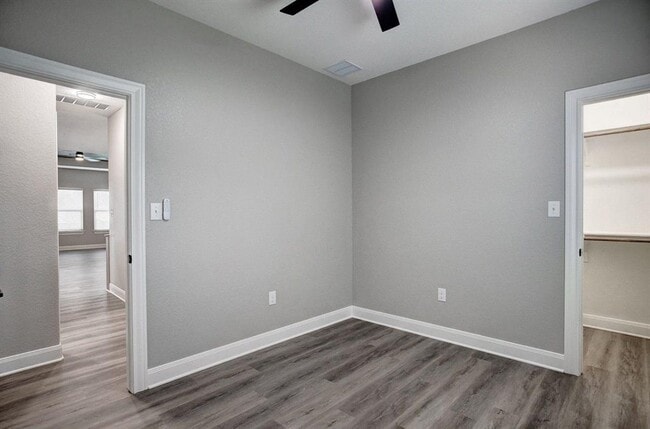 Building Photo - 121 S Kanaio Dr