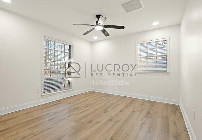 Building Photo - 816 Winthrop Cir
