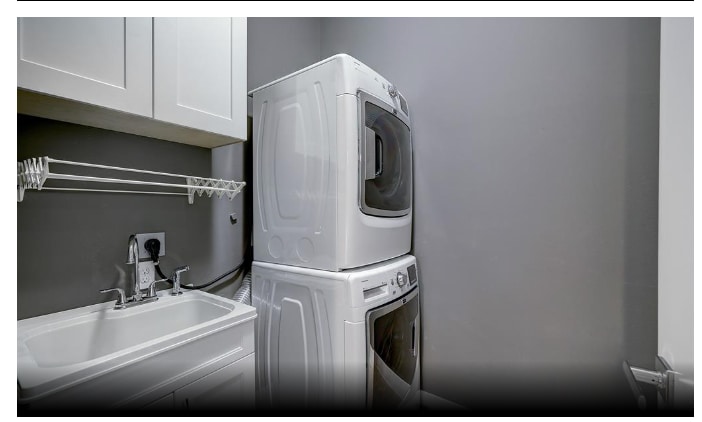 Building Photo - 802 W Drew St