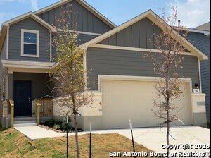 Building Photo - 204 Kinsley Wy