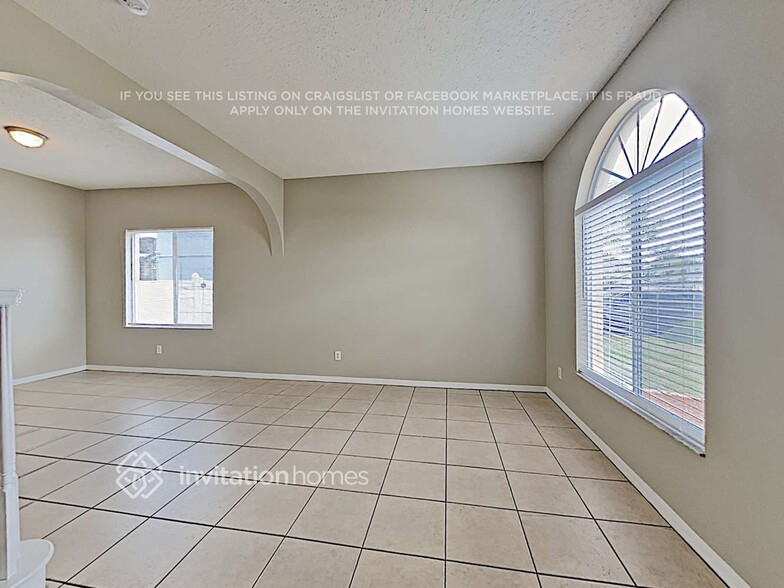 Building Photo - 12619 Longcrest Dr