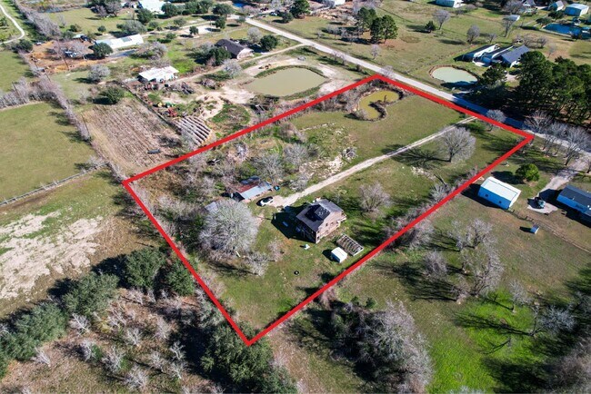 Building Photo - 6250 N Mallard Dr