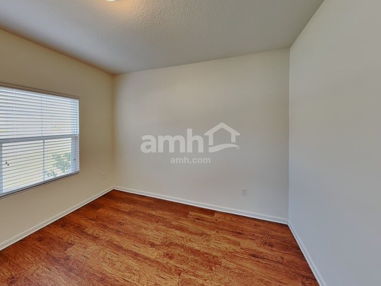 Building Photo - 8116 Golden Bamboo Dr