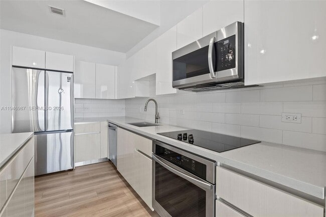 Building Photo - 101 Diplomat Pkwy