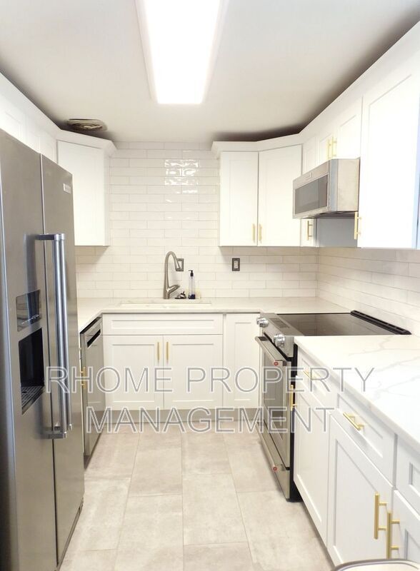 Building Photo - 130 26th St NW
