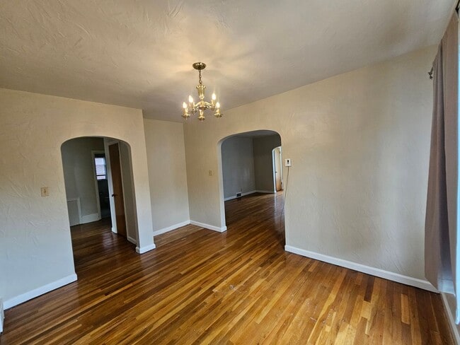 Building Photo - 303KENT