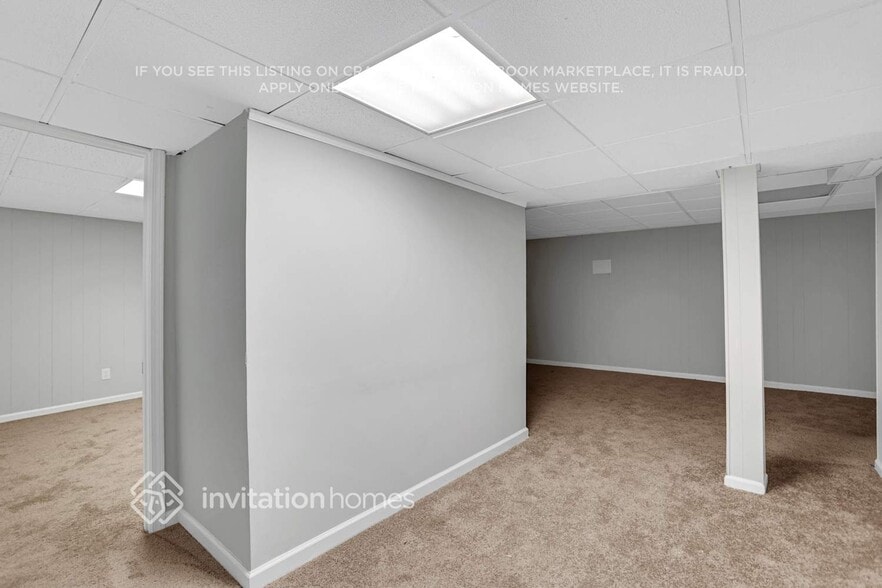 Building Photo - 919 Magna Carta Dr NW