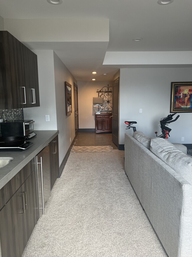 Building Photo - 5144 N Lauralwood St