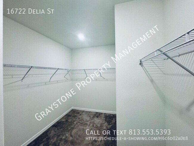 Building Photo - 16722 Delia St
