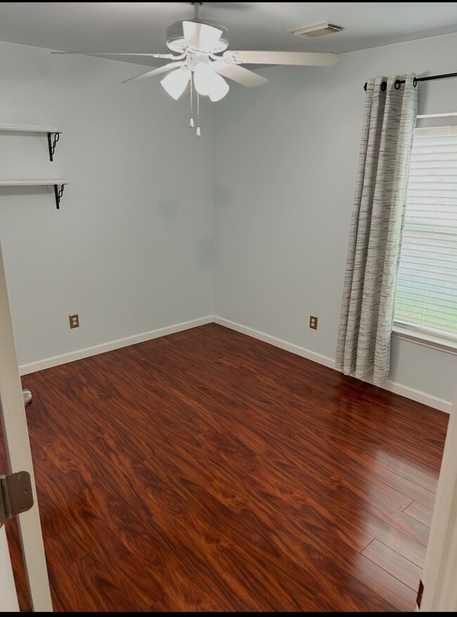 Building Photo - 7623 Village Mill Ln