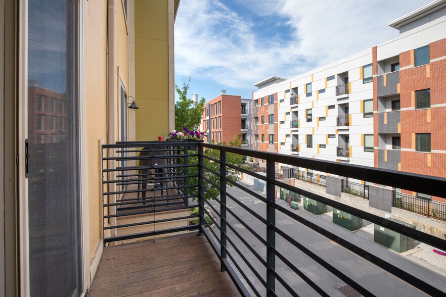 Building Photo - 517 N Park Ave