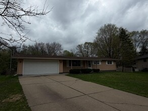 Building Photo - 19115 Homestead Cir