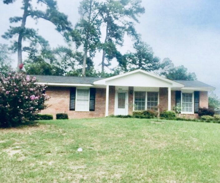 Primary Photo - 2318 Burnside Dr