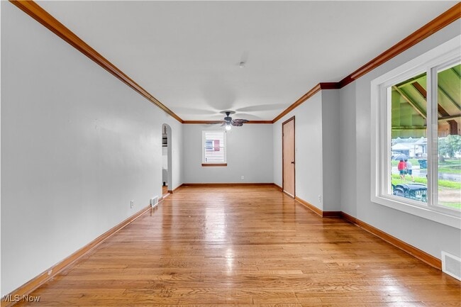 Building Photo - 13803 Wolf Ave
