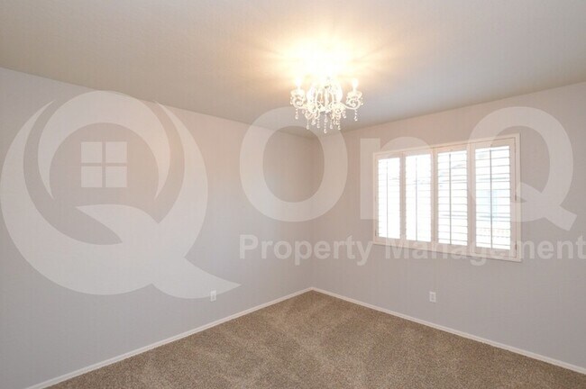 Building Photo - 2035 E Heartwood Ln