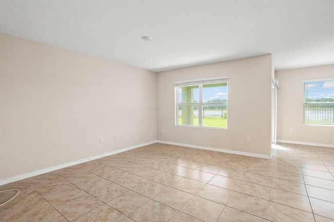 Building Photo - 1112 Fox Path Rd