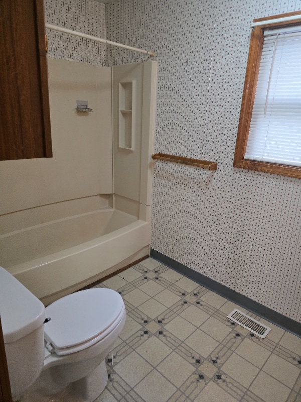 Building Photo - 12 W Mosher St