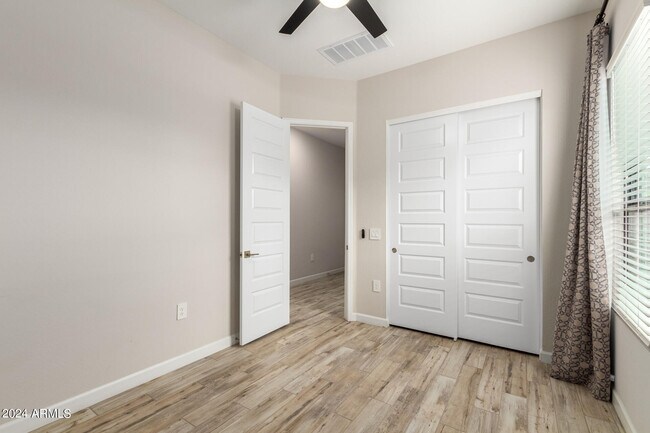 Building Photo - 17719 N 50th Way