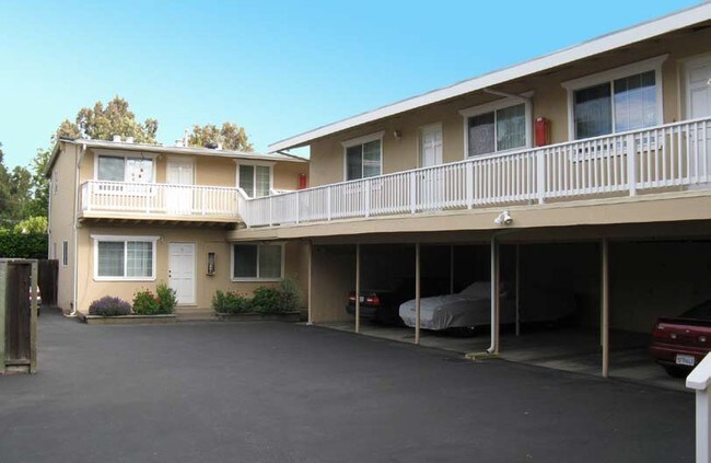 Building Photo - 662 Mariposa Ave